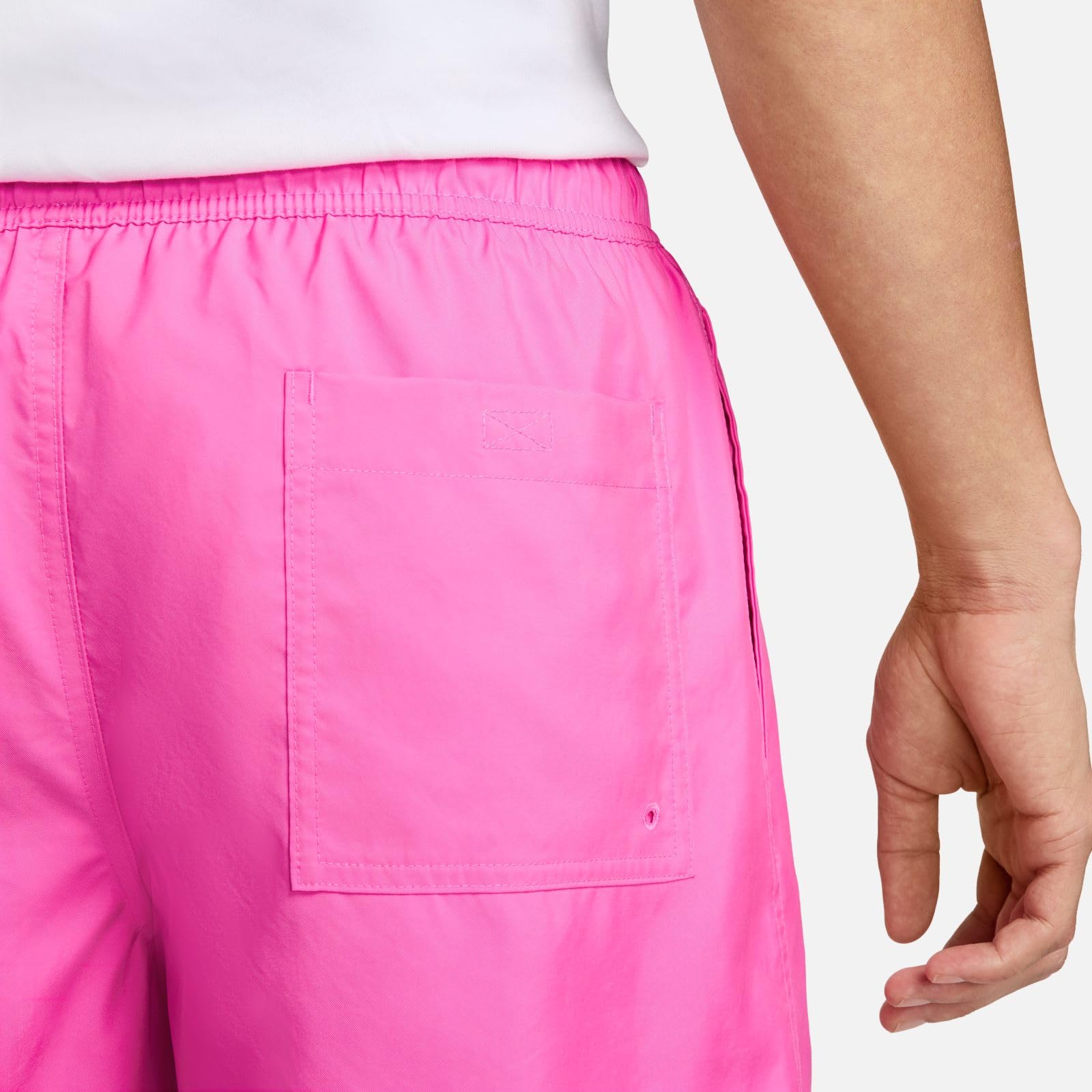 Nike Club Men's Woven Flow Shorts (Playful Pink/White, FN3307-675) Size Large