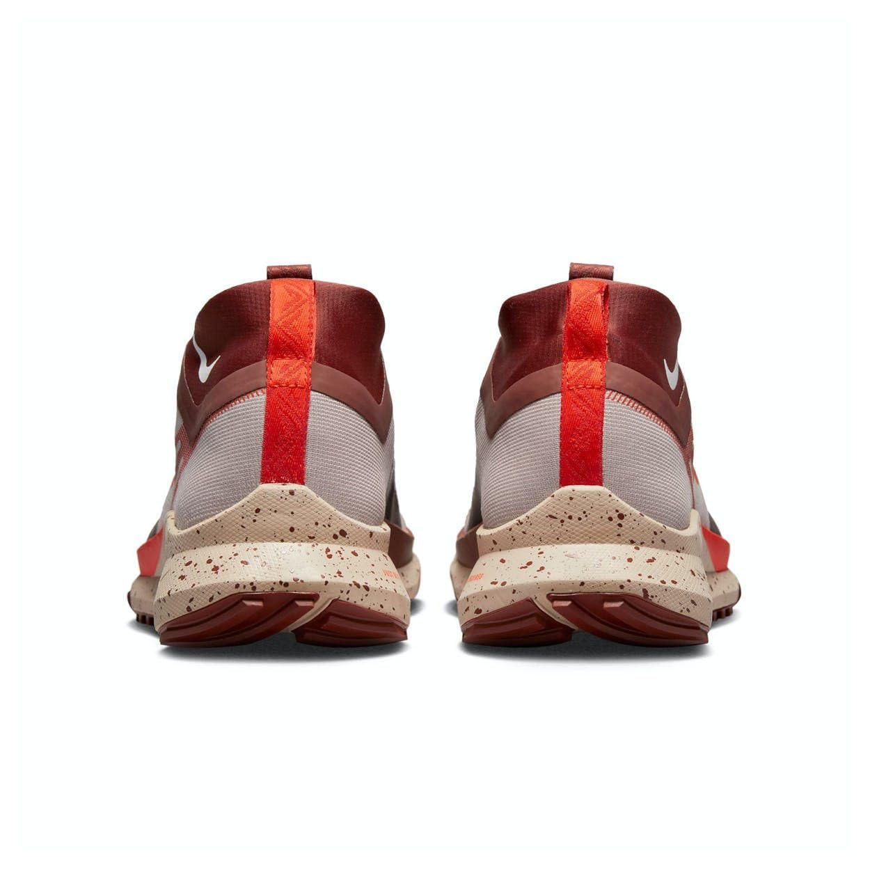 Nike React Pegasus Trail 4 Gore-Tex Men's Trainers DJ7926 (Diffused Taupe/Dark Pony/Sail/Picante Red 200), Diffused Taupe Dark Pony Sail Picante Red, 13