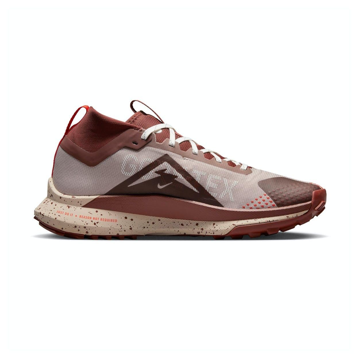 Nike React Pegasus Trail 4 Gore-Tex Men's Trainers DJ7926 (Diffused Taupe/Dark Pony/Sail/Picante Red 200), Diffused Taupe Dark Pony Sail Picante Red, 13